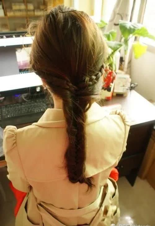 麻花|2款简单的长发发型扎法,让你瞬间变得美丽动人