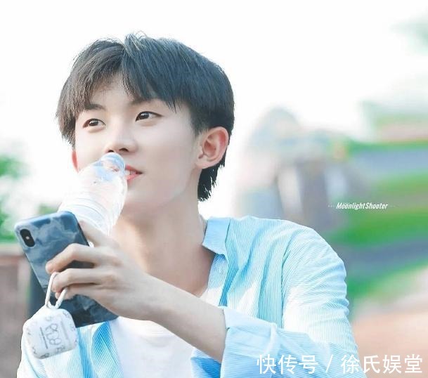 夏日少年派|时代少年团新节目取消常驻,年龄是大问题,但马嘉祺不愁资源