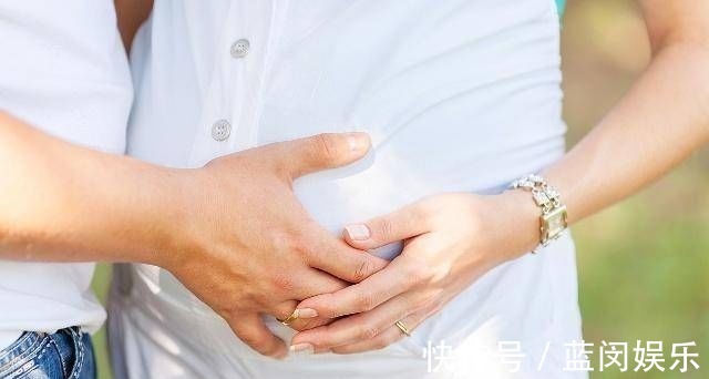 六七个月|孕期摸肚有大学问,摸错了宝宝可能不喜欢,你摸对了吗