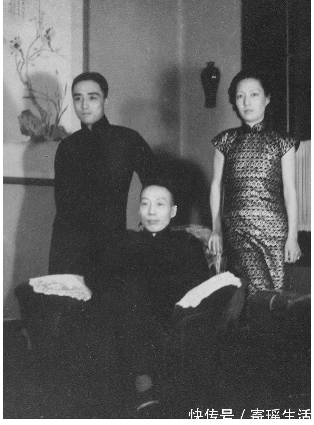 孟老板@孟小冬晚年拒绝百万报酬也不愿唱戏，临终前，仍坚持为杜月笙上香