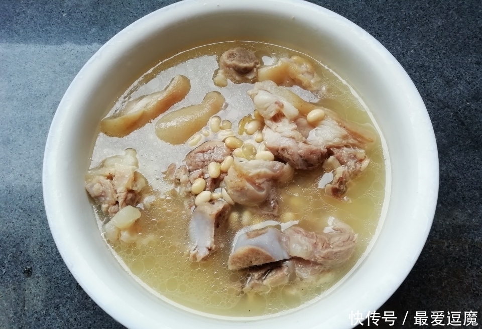 精致|四代人的晚餐,做了4菜1汤,不精致但很对胃口,爷爷奶奶都很喜欢