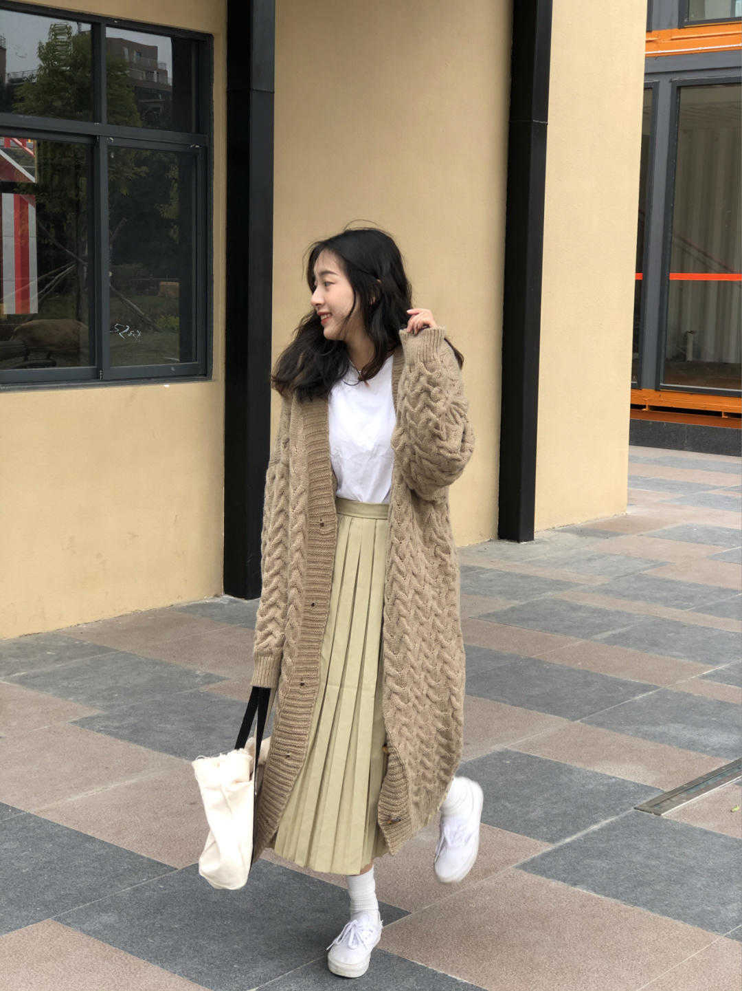 长衫 提前备几件针织长衫吧!初春穿它出门,绝对让你美到“巅峰”