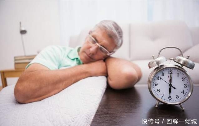 人到中年,莫名其妙腰膝酸疼多半肾气亏虚了,牢记1招调理好