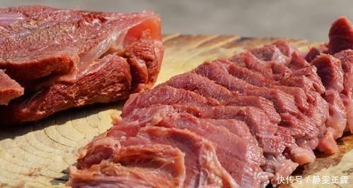 卤牛肉时,千万别放它,不然这锅牛肉就废了,怪不得肉质又干又柴