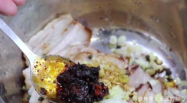 梅干菜|梅菜扣肉还是这样做好吃过瘾,软烂鲜香肥而不腻,吃过的都说美味