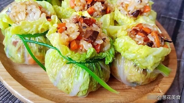 香菜梗|年夜饭用白菜做一个白菜福袋，寓意好还好吃，新年里讨一个好彩头