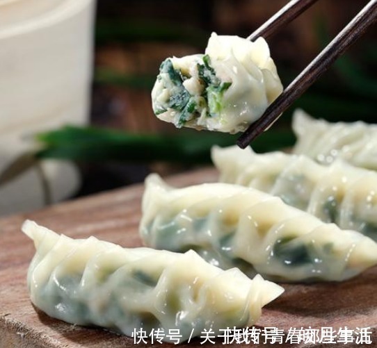 调韭菜馅，直接拌馅是大忌！多做1步，保证韭菜鲜嫩翠绿，不出水