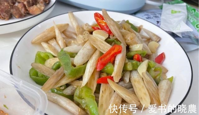 吃法|菜市场,遇见这菜别手软,我家经常吃,爽口开胃,几碗米饭不够吃!