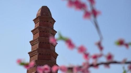 乌鲁木齐：红山雪霁