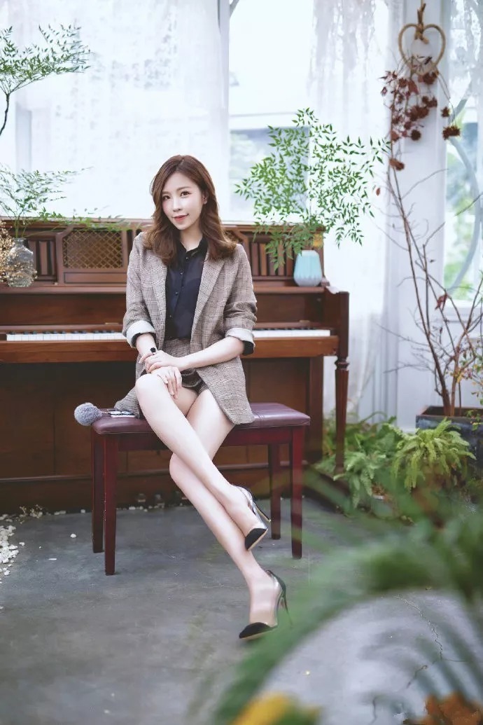 职场女性必备高跟鞋,打造气场又显的时尚