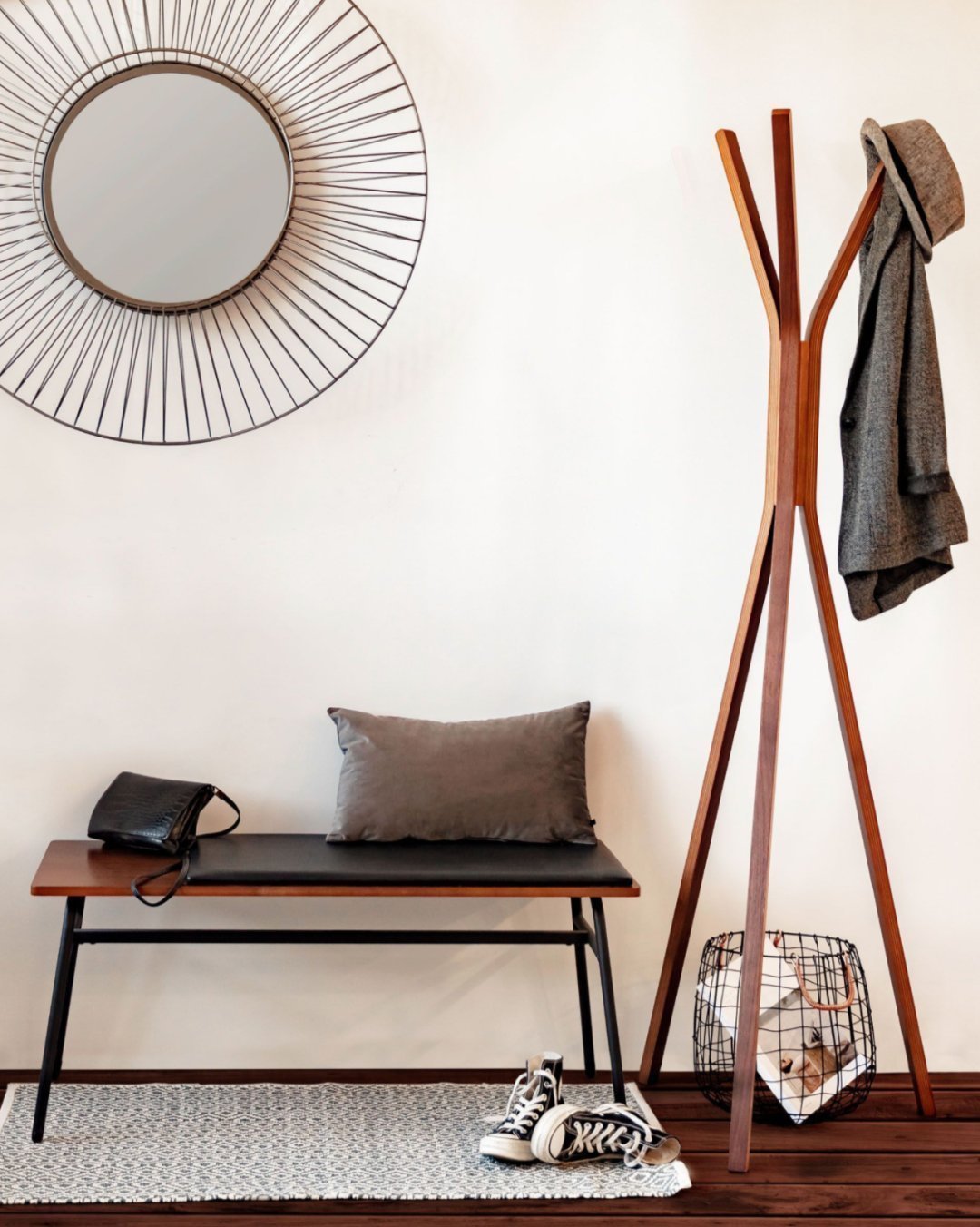 衣架|睡觉前、进门后脱下来的衣服放哪好别傻傻放沙发上了……