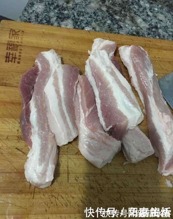 鲜嫩|大厨不小心说漏了嘴不管做什么肉,只要放勺它,鲜嫩美味不粘锅