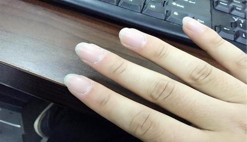 吸烟者,若身体此处出现“凸起”时,或是肺在求你戒烟,别再抽了