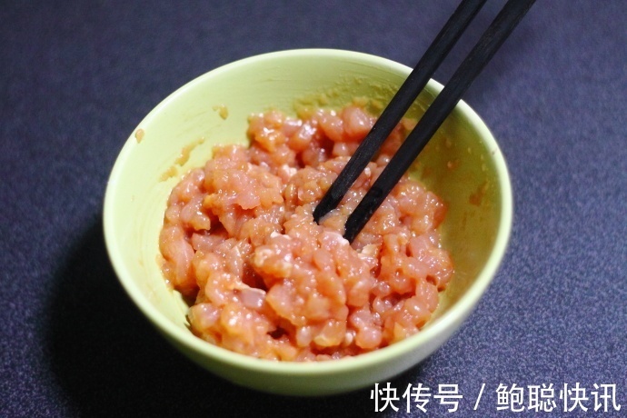 肉末橄榄四季豆，孩子去外面吃饭，每次必点的一道下饭菜