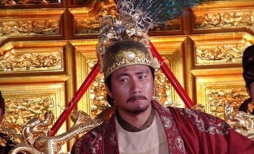 偷窥|朱元璋故意灌醉徐达,在旁偷窥,徐达醒后吓得结巴,大呼:我该死