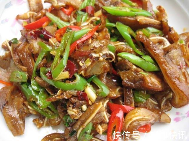 剁椒鱼头|美食推荐红烧荷包蛋,三汁焖鸡翅,辣椒炒猪耳,剁椒鱼头的做法