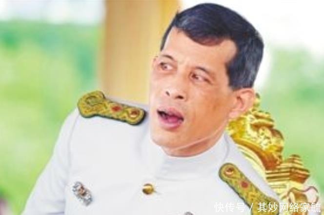 贵妃$苏提达是真爱无疑!5年前泰王佩戴婚戒,这份荣耀贵妃不敢奢望