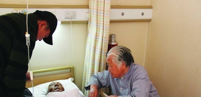 孝子&俗语“久病床前无孝子”,这句话有道理吗?下一句令人深思