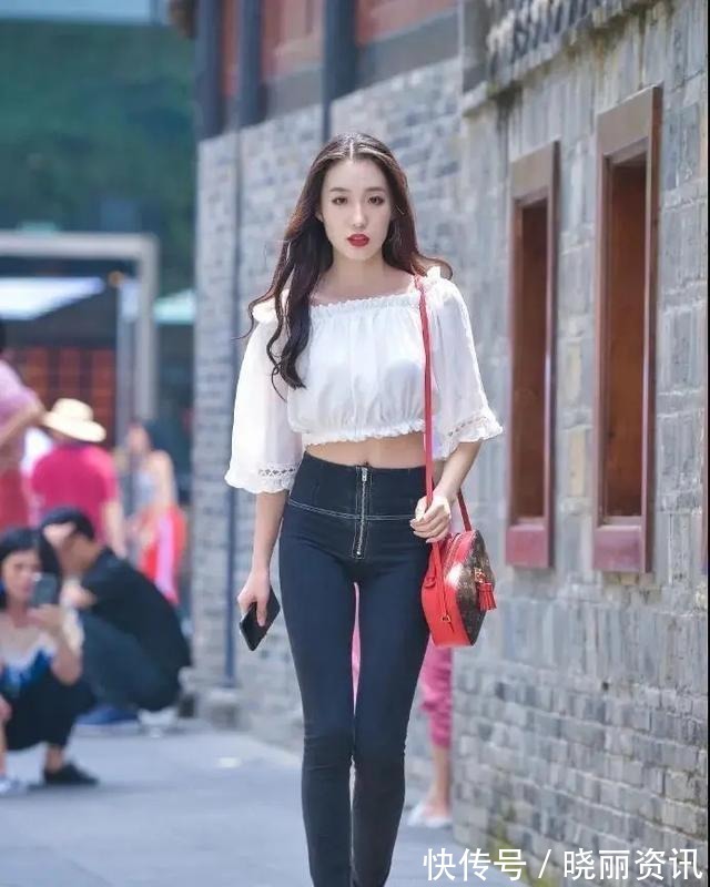显高显瘦|瑜伽裤的搭配文艺又不土气,打造意式魅力,展现潮感十足