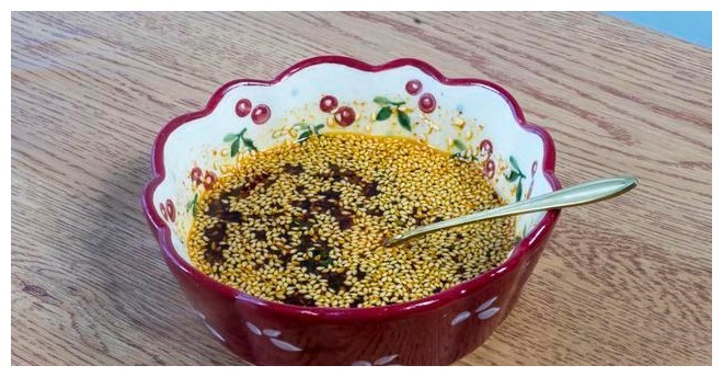 豆腐脑在家就能做，2把黄豆做4碗，如果冻般滑嫩爽口，早餐必备