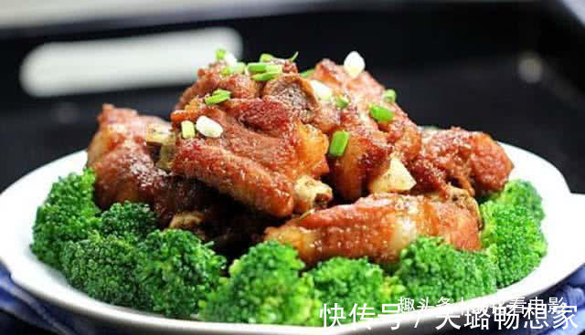 鸡腿肉|美食推荐土豆香菇炖鸡腿、芹菜炒腊肉、糖醋排骨、蜜汁排骨做法