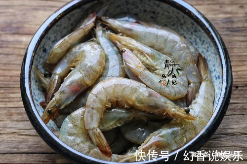 硬菜|蒸5分钟就上桌,大虾此做法,简单又鲜美,特适合夏天吃