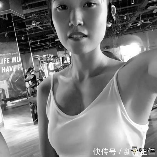 俯卧撑|听说胸肌好练,胸型难修,练成啥样一切随缘