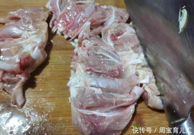  自制|自制骨肉相连，味道不比外卖差！