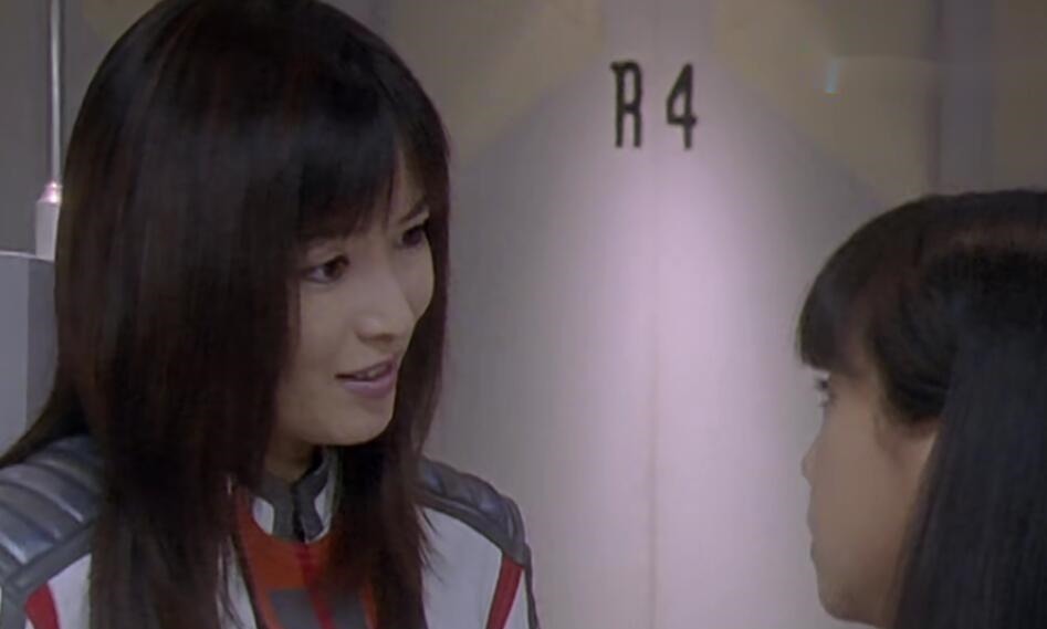 迪迦|迪迦奥特曼迪迦被吊打的一集,与全世界为敌,胜利队都不想救他