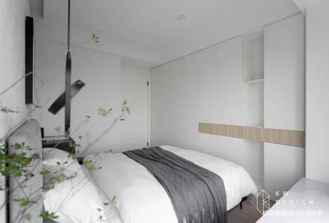 榻榻米|76㎡小三居,经典黑白灰+飘窗榻榻米,从玄关美到卧室