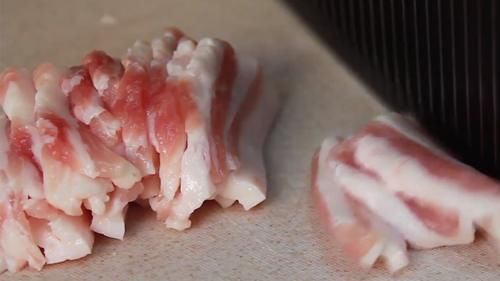 我家最爱的豆腐煲,揭盖香气扑鼻,边吃边炖太过瘾了,简单又美味