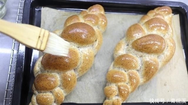 蔬菜|我家早餐爱吃这面包,暄软有嚼劲,煎蛋蔬菜随意放,老人孩子也爱