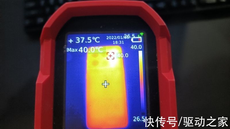 评测|原神只有40℃！一加10 Pro首发评测：最强性能旗舰 还不烫手