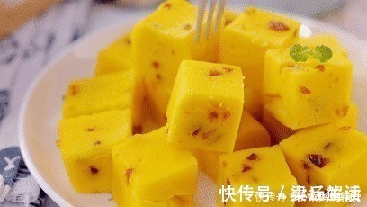 南瓜糕|无油无糖不发酵,儿子却抱着不想撒手一搅一蒸就出锅,太简单