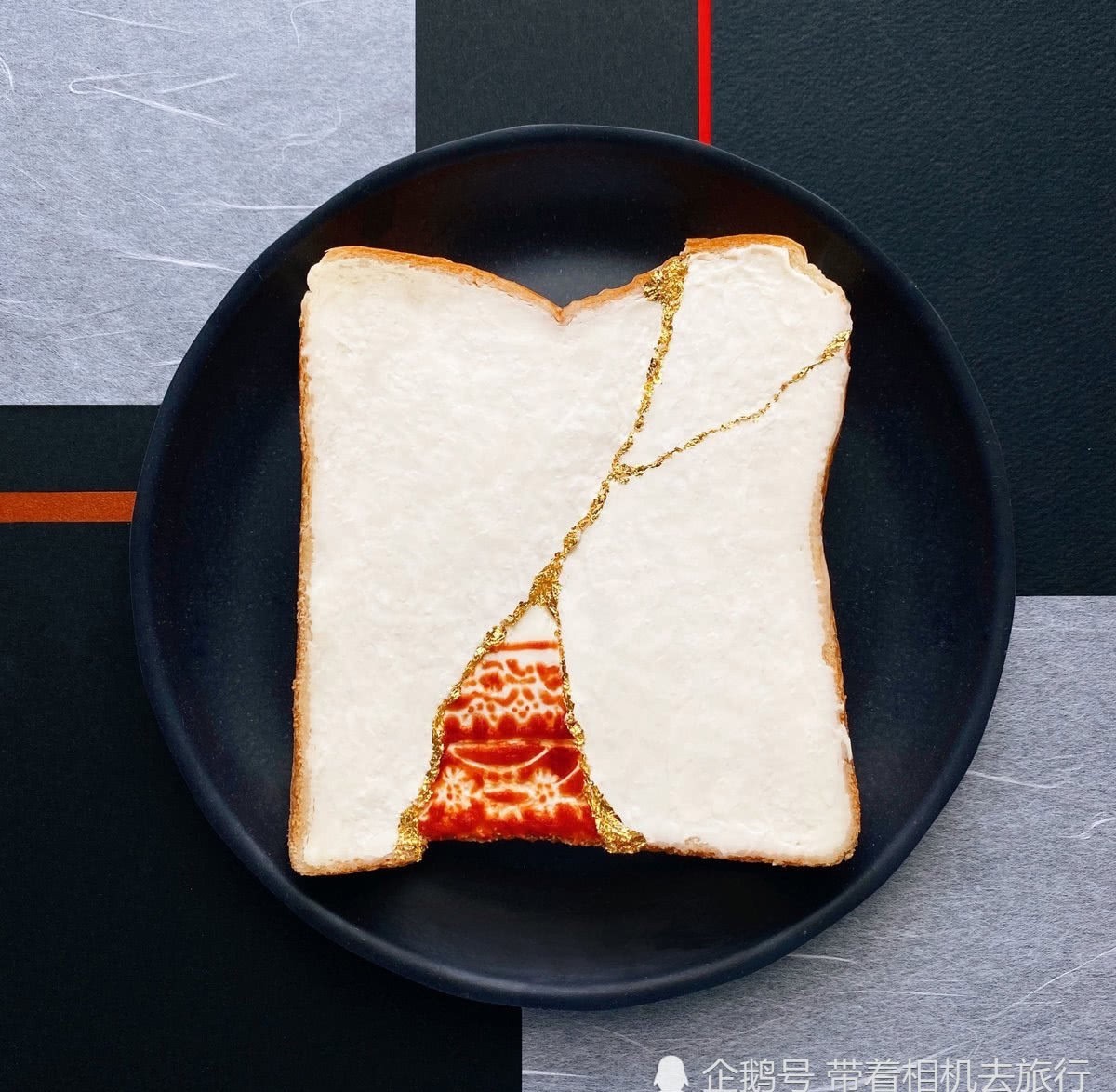 这位|把面包片做出“新高度”:这位艺术家的早餐太有创意