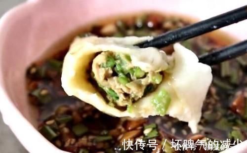 饺子皮|夏天，韭菜茴香靠边站，用它包饺子最香，3块钱1斤，我一周做2回