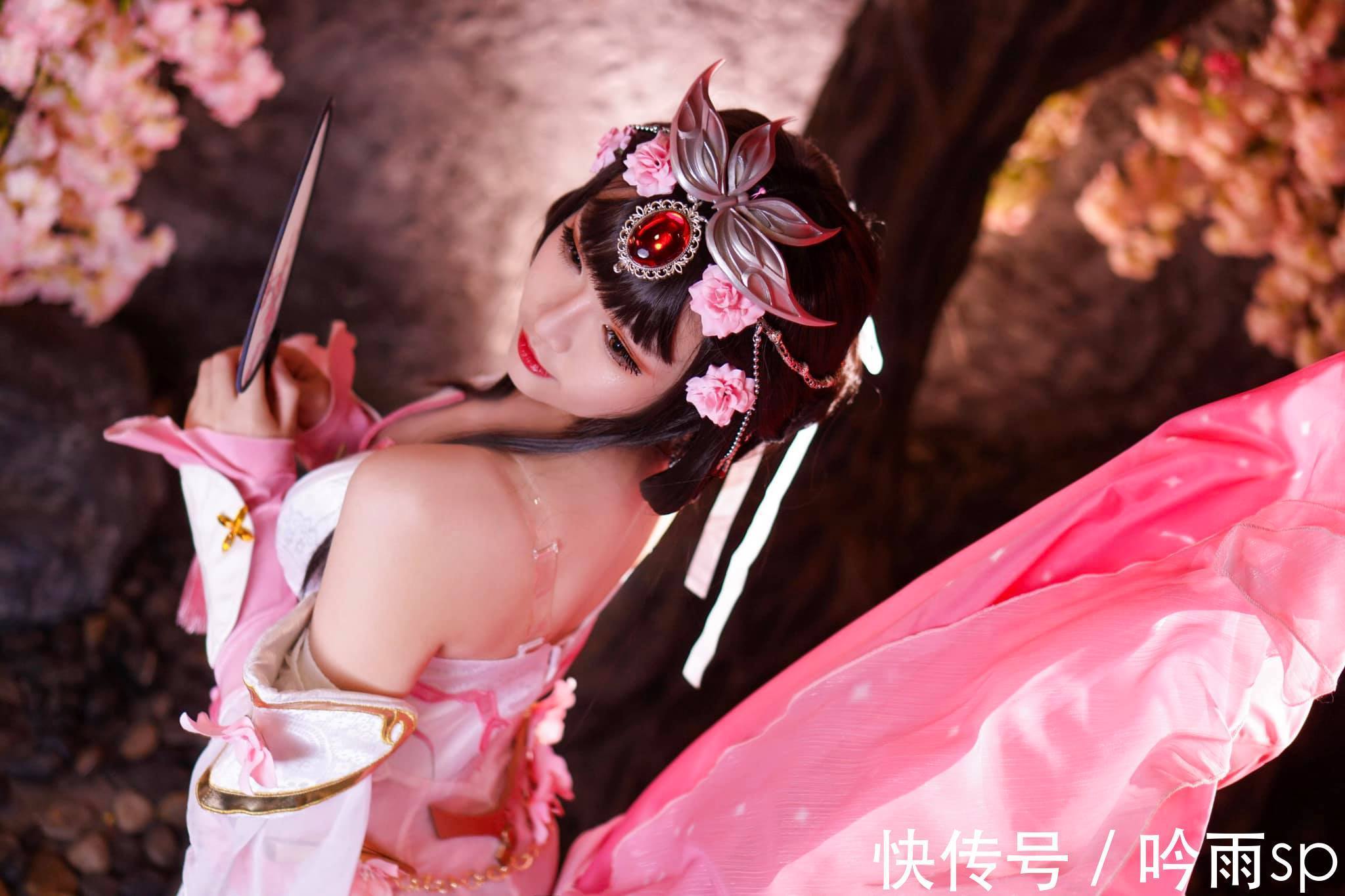 coser|《王者荣耀》甄姬游园惊梦皮肤cosplay，良辰美景，当配绝代佳人！