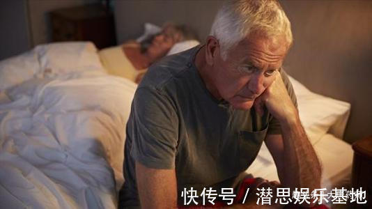 维生素b12|4种养生方法是在假养生,存在健康风险,提醒家人:别再傻傻坚持