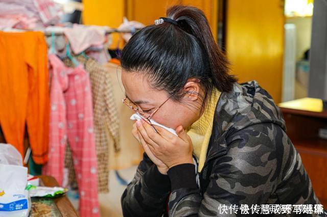 妈妈|“爸爸去了天堂,别让妈妈听见”,6岁女孩懂事得让人心碎