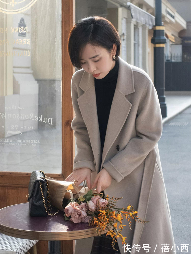 搭配 奔三奔四的女人,建议多穿“这4种颜色的大衣”,高级感扑面而来