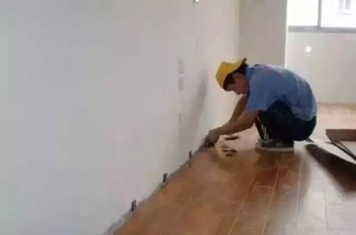 转角|装修踢脚线万万要注意这个细节,住进去才知有多坑,后悔我家装错
