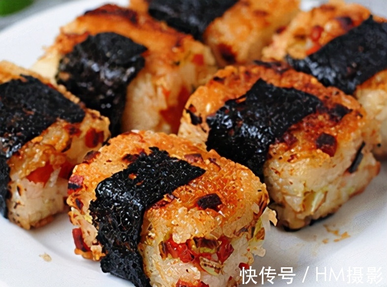 剩米饭别炒啦，试试新做法，儿子一口气吃6个，连吃3天还不够