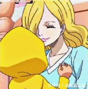 拥抱|海贼王中9个温馨的拥抱,路飞拥抱了这5人,每一次理由都不同