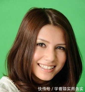 中分|脸大的女生适合什么发型 5款中长发烫发轻松变小脸