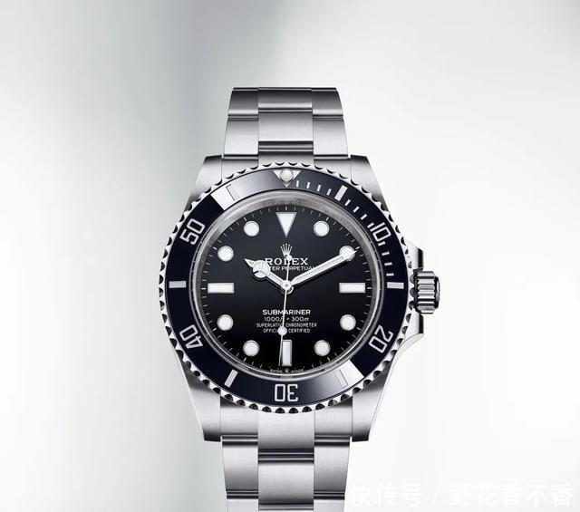 RR · TRENDS腕上的寻光之旅