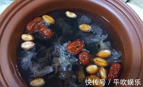 小枣|冬天,女性常吃这粥,每天暖乎乎吃一小碗,补血养颜,气色好起来