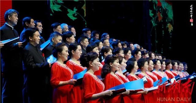  郎在外间打|“湖南原创合唱作品音乐会”唱响星城