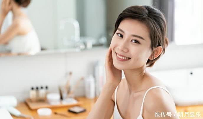 皮肤白是养出来的,每天多做这4件事,一个月皮肤就能白上一个色号