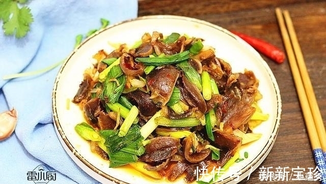 来回|大热天, 最受欢迎的菜就是它了, 不油不腻, 下酒又下饭, 越吃越香