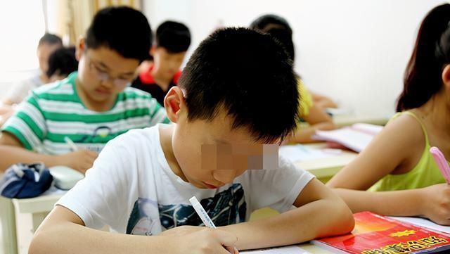 学霸|“玩也能当学霸”的孩子,大多都有这4个特征,看看你家娃占几条